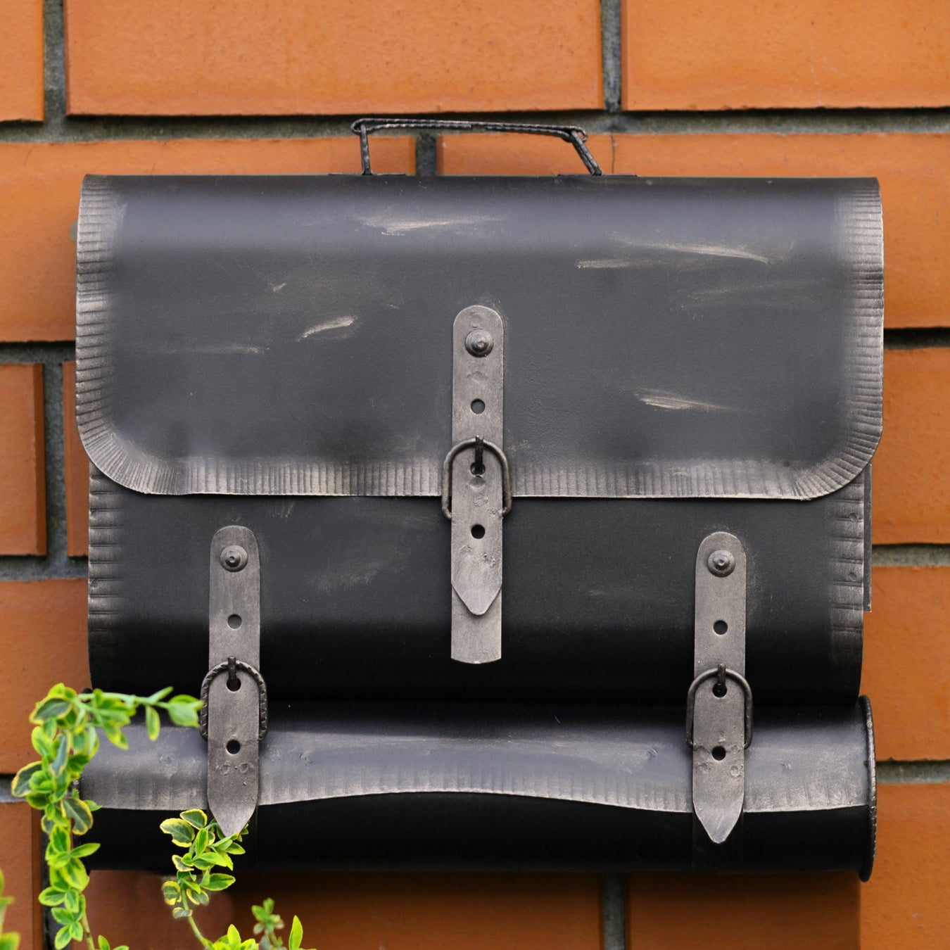 Handgefertigte Briefkästen von HMF in verschiedenen Designs