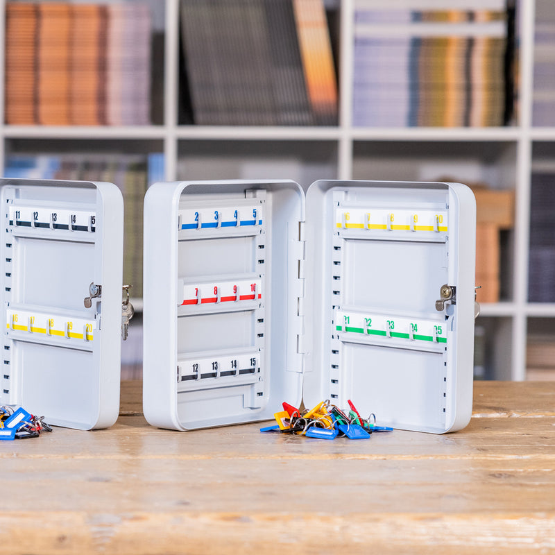 HMF Schlüsselkasten klein aus Stahl, abschließbarer Schlüsselschrank, 25 Schlüsselhaken, Lichtgrau