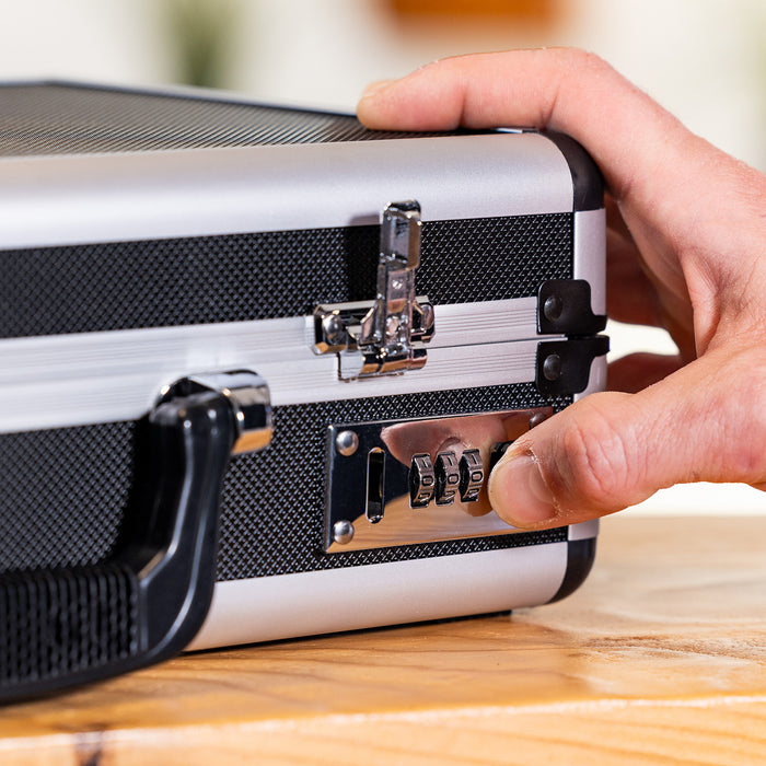 Alu Pistolenkoffer oder Kurzwaffenkoffer mit Zahlenschloss von HMF mit den Maßen 42 x 26 x 12 cm