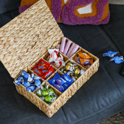 Eckige Teebox von HMF mit 8 Fächern, geflochten aus Wasserhyazinthe, in der Größe 33 x 21 x 10 cm