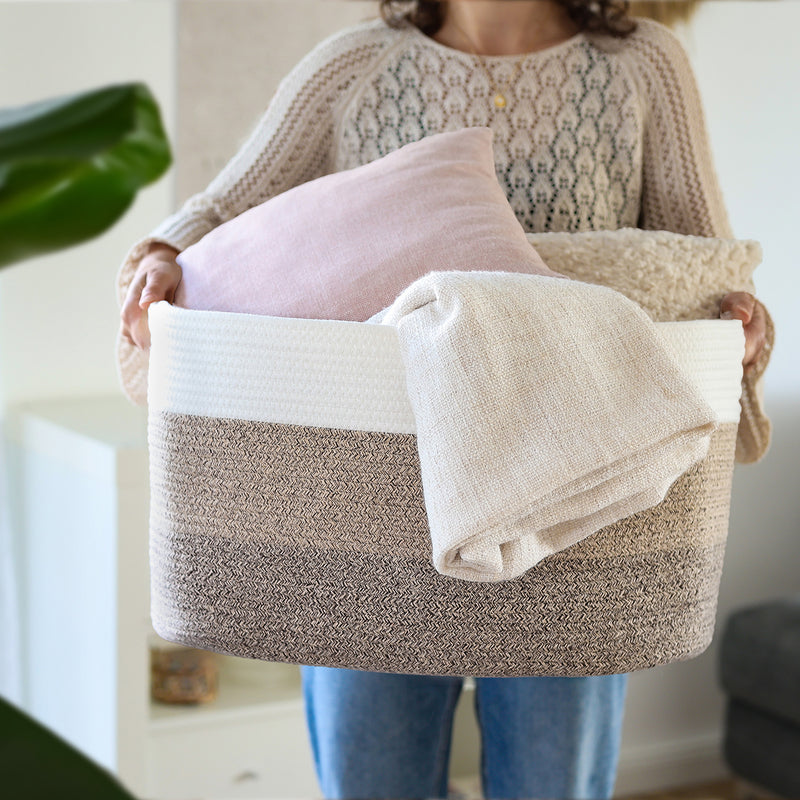 XXL Wäschekorb aus Baumwolle mit Griffen 55 x 43 x 30 cm in Weiß-Braun