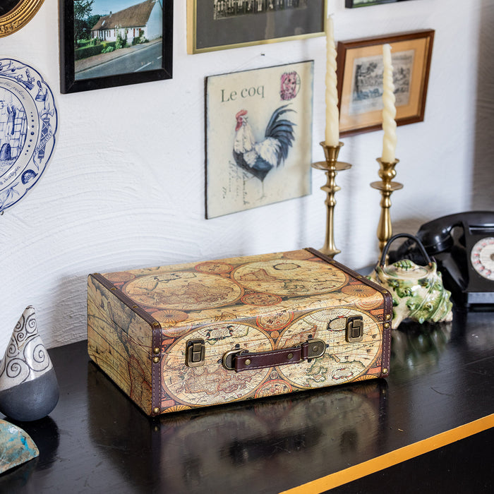 Vintage Holzkoffer mit fabiger Weltkarte Design von HMF mit 38 cm Breite in verschiedenen Größen